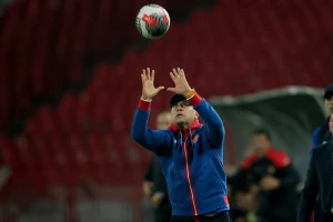 Zvezda na "Dragau" - Milojević vaga za jednu poziciju